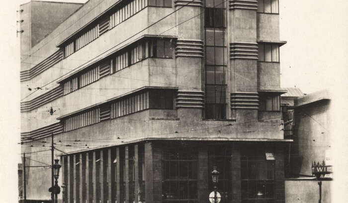 Facade Est