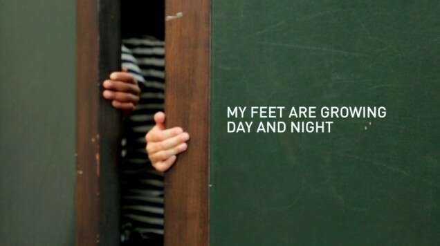 Première du film My feet are growing day and night 2