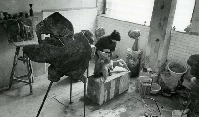 Paulina Olowska and Anna Zaradny Le group panique with the flesh of the world
