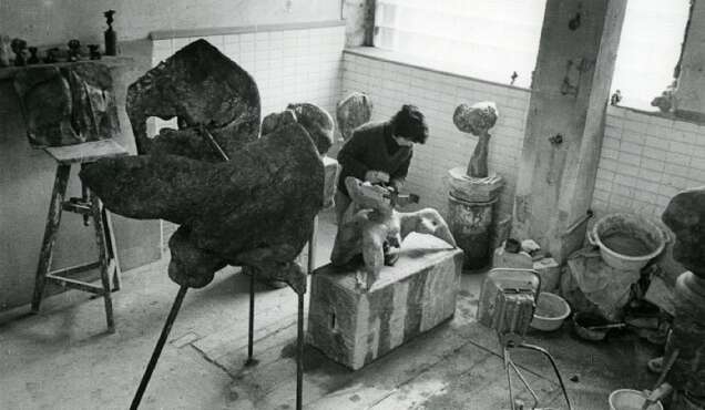 Paulina Olowska and Anna Zaradny Le group panique with the flesh of the world